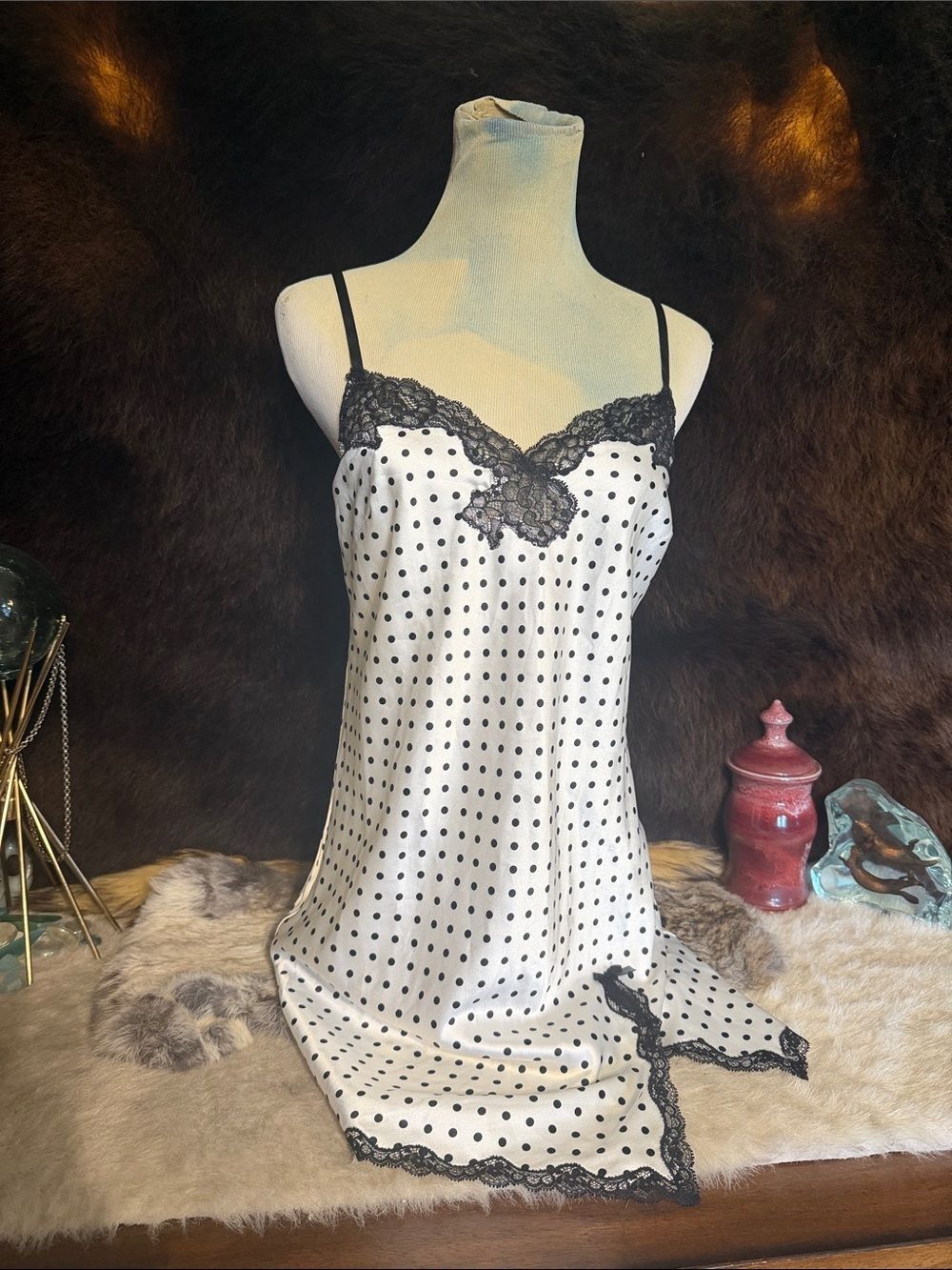 White Polka Dot Lace Trim Satin Slip chemise M (1600)